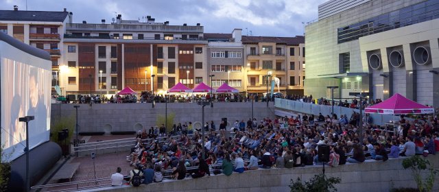 Photo of Korterraza Festival de cortos al aire libre