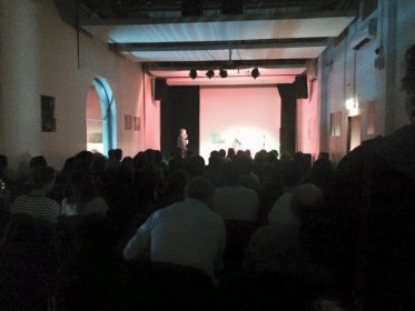 Photo of Short Com