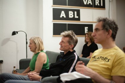 Photo of hacer encima